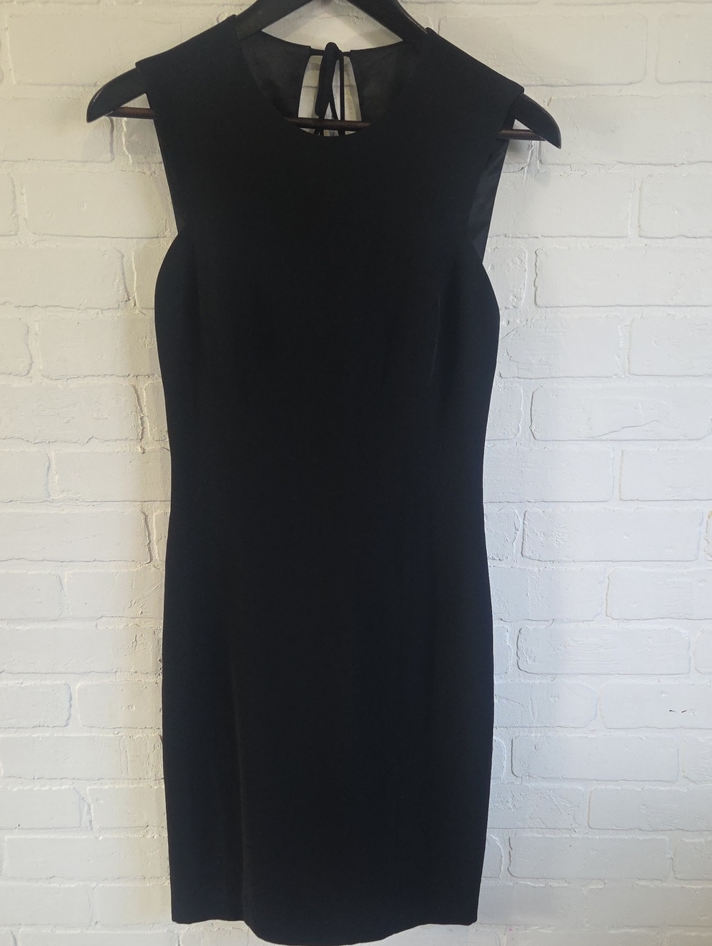 Backless Black Sleeveless Sheath Dress